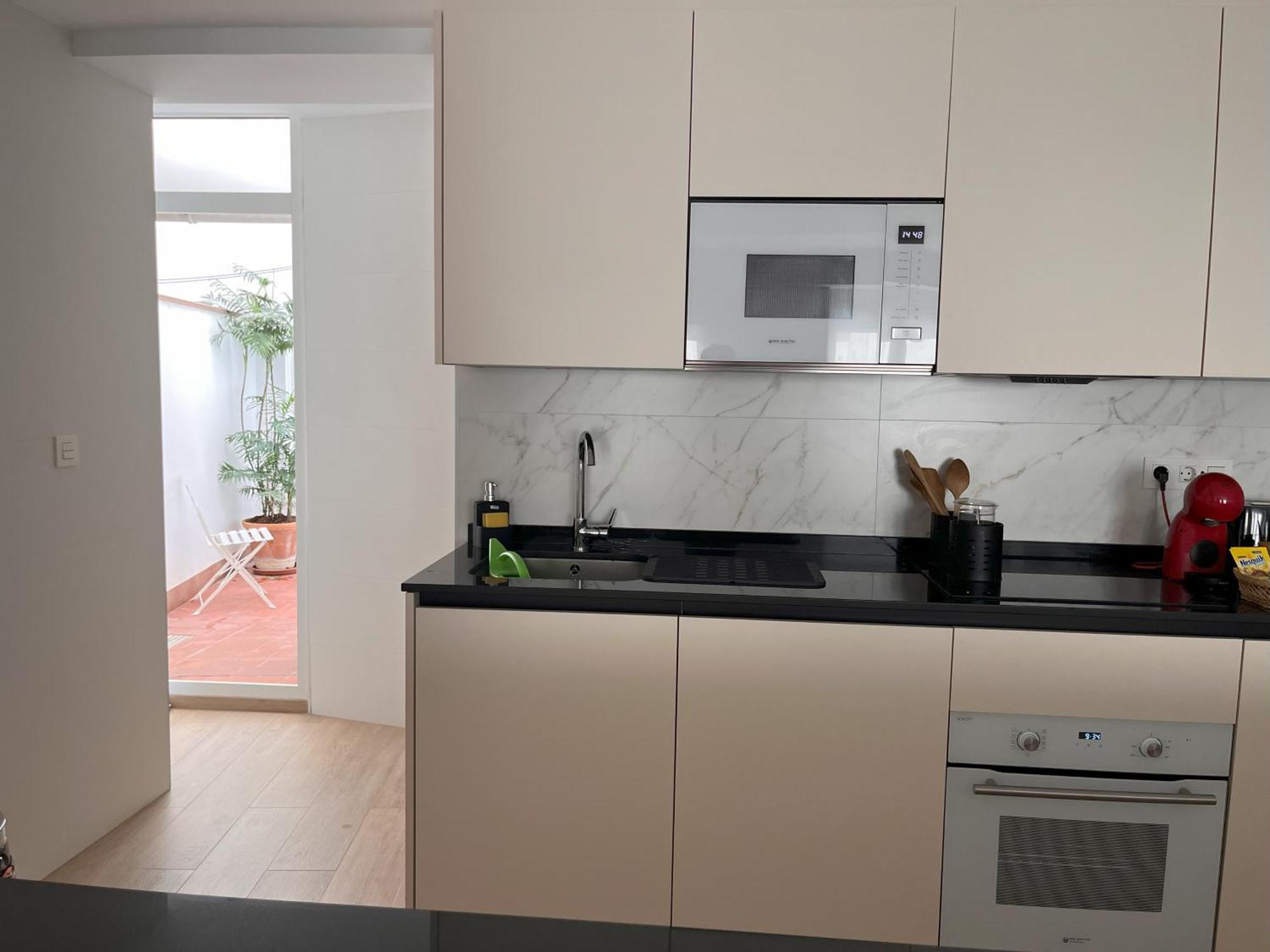 Precioso Apartamento Con Patio Гранада Экстерьер фото